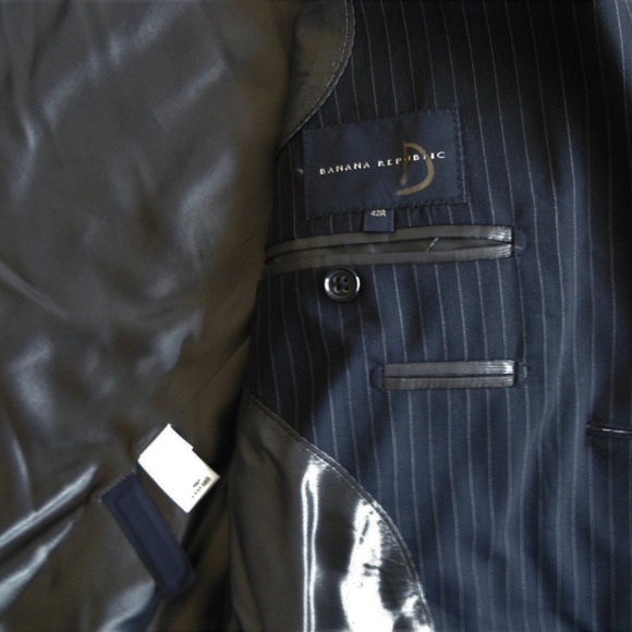 Banana Republic Tailored Fit Two Button Blazer 42R - Picture 5 of 5